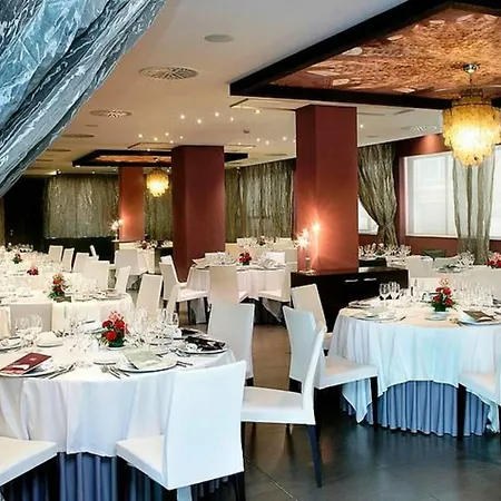 Hotel Tent