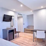 Turia 4*