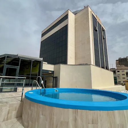 Turia 4*