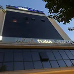 ホテル Turia