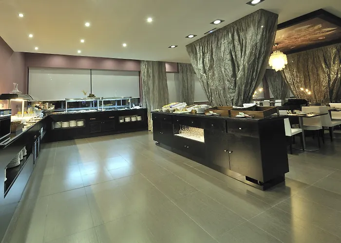 Turia 호텔 4*